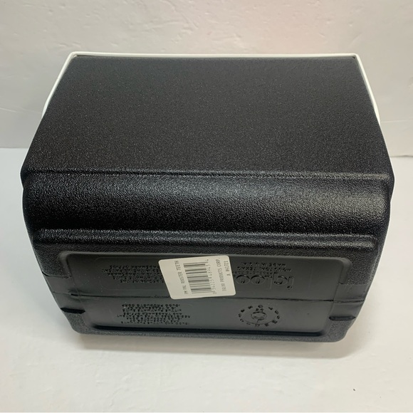 DC Comics x Igloo 7 Qt Wonder Women Playmate Cooler Intl Women’s Day NWT - Picture 9 of 11